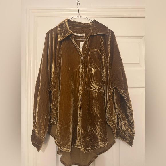 We the Free Night Skies Velvet Shirt - Golden Brown (PTP 27”) - Picture 8 of 10